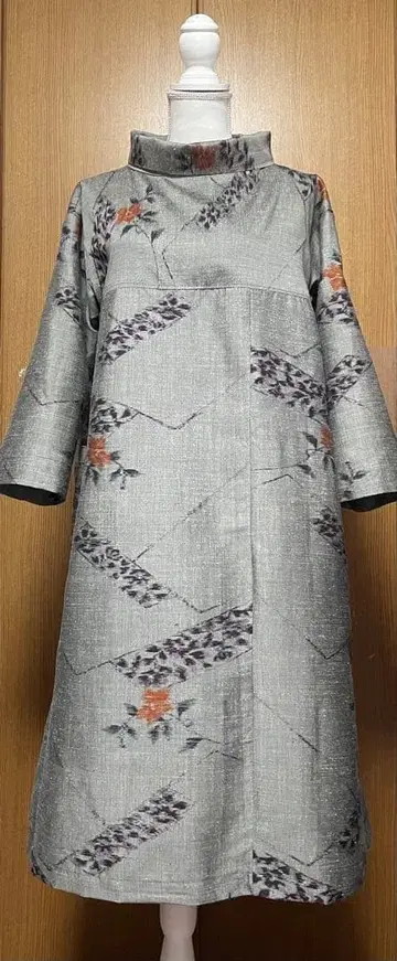 기모노 리메이크 의 A라인 원피스 롤 칼라