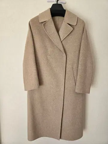 새상품급 고급 더마 컬렉션 캐시미어 혼방 슬릿&백 벨트 롱 코트
