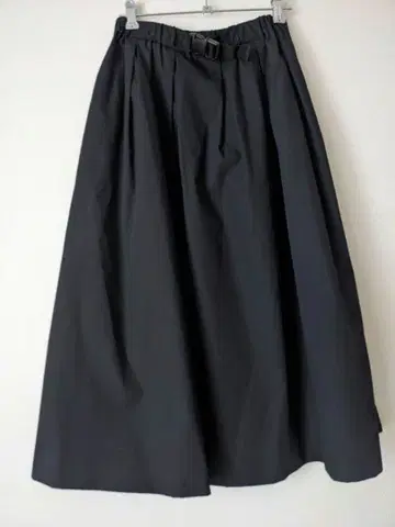 et vous paris 에 플레어 스커트 밴딩 벨트 포함 블랙