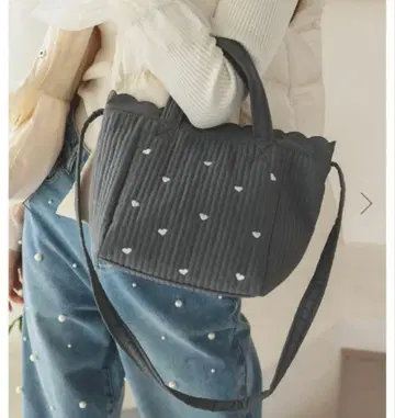 [ 새상품 ] hichan x Donoban 콜라보 스캘럽 티토트 완판템