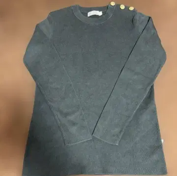 쁘띠바토 코튼 스웨터 모스그린 골드 버튼