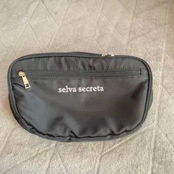 selva secreta 블랙 숄더백 웨스트 파우치