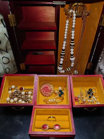 유품 정리 액세서리 묶음 판매