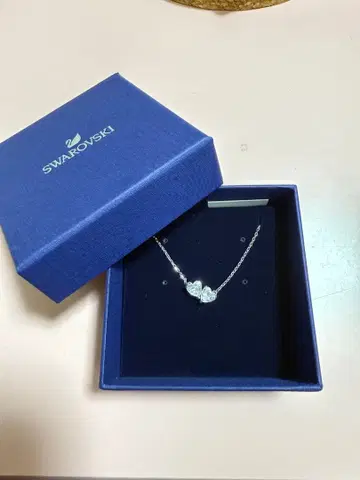 Swarovski 하트 모티브 목걸이
