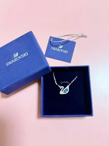 Swarovski 백조 모티브 목걸이