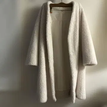 프릭스스토어 보아 아우터