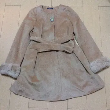 INONI 베이지 스웨이드풍 롱 코트