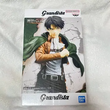 진격의 거인 리바이 피규어