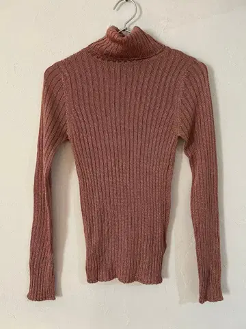 이탈리아제 D&G 핑크 베이지 라메 터틀 리브 니트 itimi