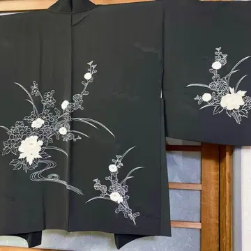 미사용 카가 유젠 여성 블랙 겉옷 순수 실크 화이트 겉옷 끈 포함