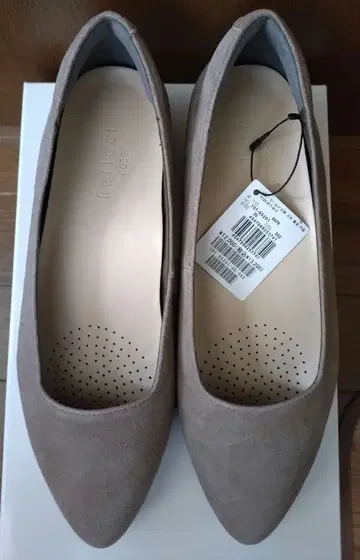 Reflect 야미츠키 펌프스 베이지 23.5cm 새상품