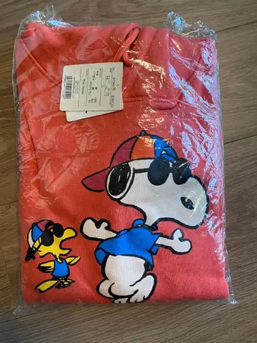 스누피 프린트 오렌지 맨투맨