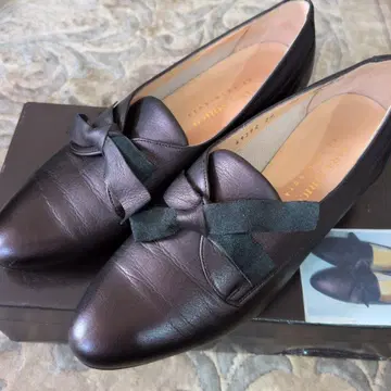 SARA NIRICO 긴자 요시노야 펌프스 24 가죽