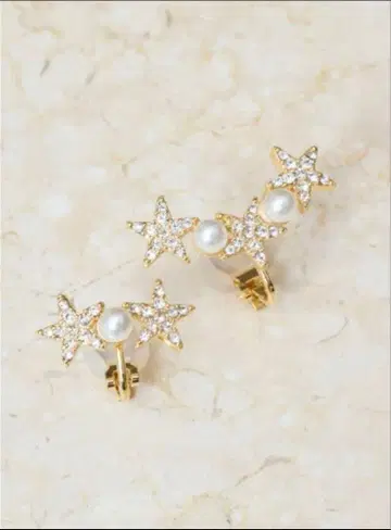 Her lip to 하립투 스타 펄 이어링