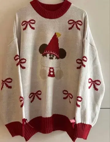 디즈니 크리스마스 2025 릴린린 스웨터 M~L 새상품, 택 포함