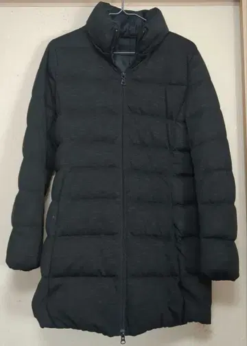 유니클로 다크 그레이 다운 자켓 풀 지퍼 스트레치