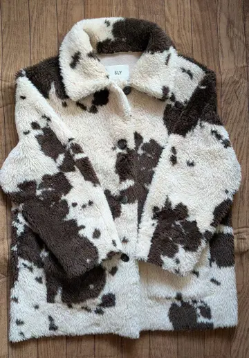 SLY 소 패턴 보아 자켓