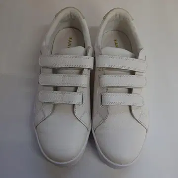 SANGACIO 화이트 벨크로 스니커즈