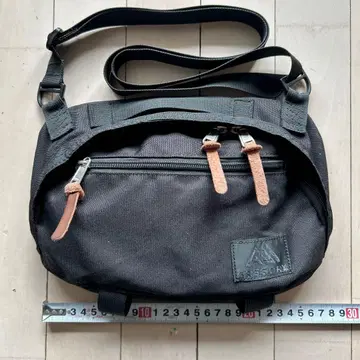 GREGORY 블랙 숄더백