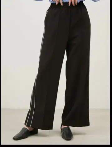 [미사용 새상품 택 포함] 허리밴딩 파이핑 라인 저지 팬츠 워셔블