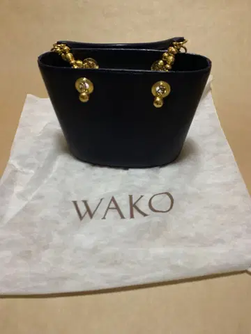 WAKO 네이비 핸드백