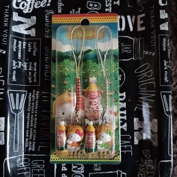 산리오 헬로키티 스트랩 주스 보틀 포함