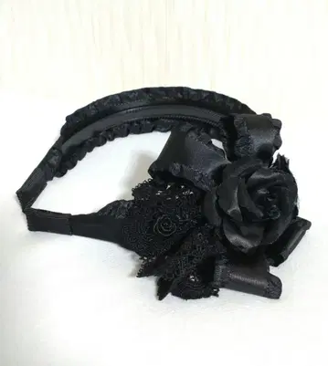 프릴 새틴 로즈 머리띠
