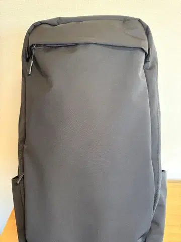 [ 스웨덴 애슬릿 콜라보 ] 펑셔널 백팩 36L 유니클로