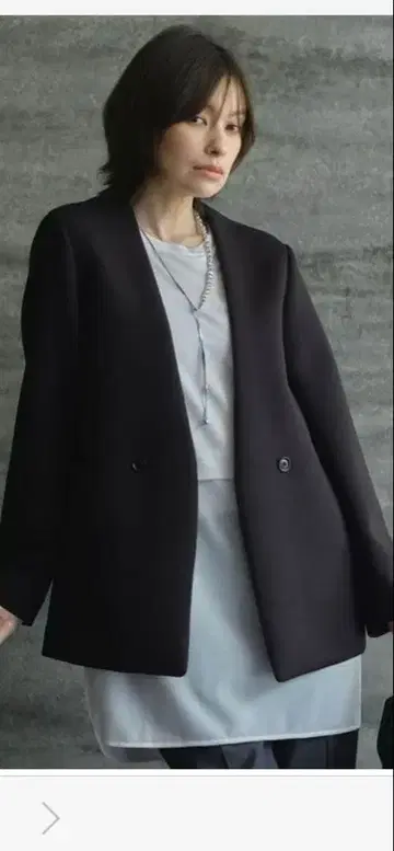 세탁 가능한 컴팩트 W 페이스 노카라 자켓