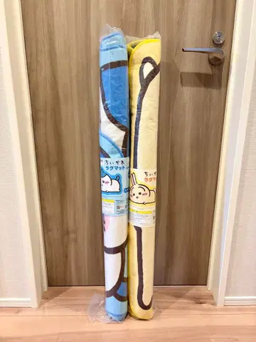 치이카와 러그 매트 ~늘어져있는~ 우사기 하치와레