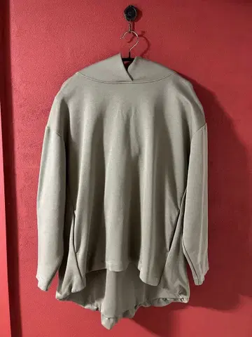 harmonie 등 2중으로 제작된 풀후드티