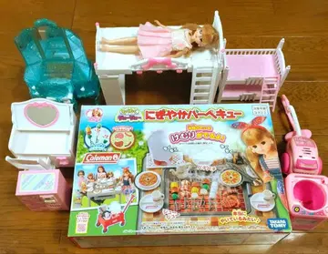 리카짱 세트 바비큐, 침대, 화장대 등