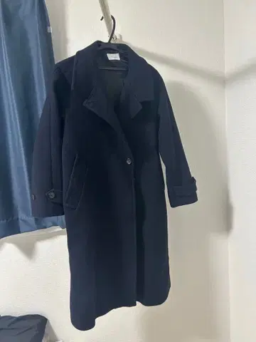 그린 레이블 릴랙싱 네이비 롱 코트