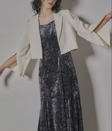 niana 슬릿 슬리브 테일러드 포멀 자켓 아이보리 9호