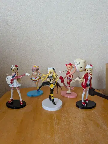 헬로키티와 함께 피규어 5체 세트