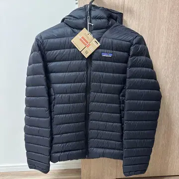 새상품급! 파타고니아 다운 스웨터 후디 블랙 S 택 포함