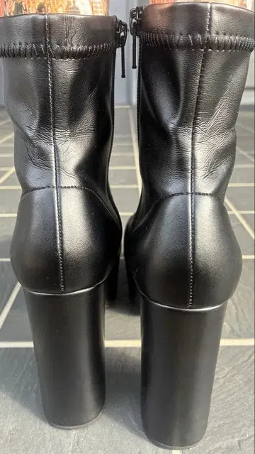 ASPERAZNA 슬림핏 부츠