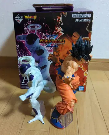 제일복권 드래곤볼 A상 손오공 & 프리저 피규어