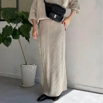 DOUDOU 케이블 페더 니트 스커트 미사용 택 포함