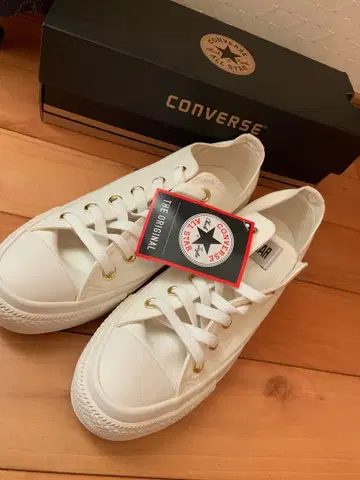 새상품 CONVERSE 컨버스 25cm 화이트 올스타
