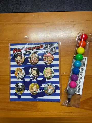 원피스 스트롱 월드 캔뱃지+조인트 색연필 세트