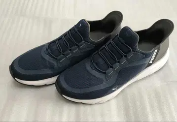 PUMA 스파슈즈 SOFTRIDE 네이비 스니커즈 29cm