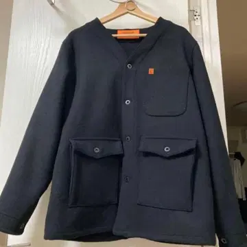 UNIVERSALOVERLL 울 코트 쉽스 빔즈