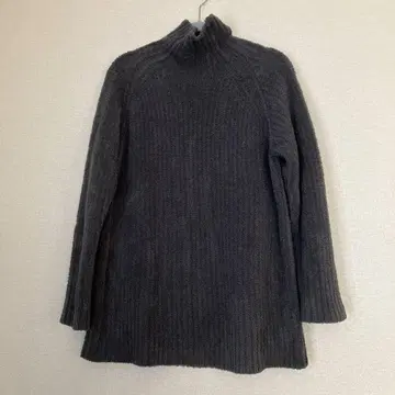 젤라토 피케 파우더 하이넥 풀오버