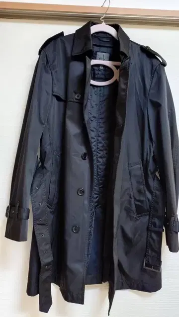 캘빈클라인 트렌치코트 블랙