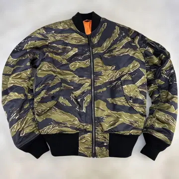 ALPHA INDUSTRIES MA-1 플라이트 자켓 카모플라주