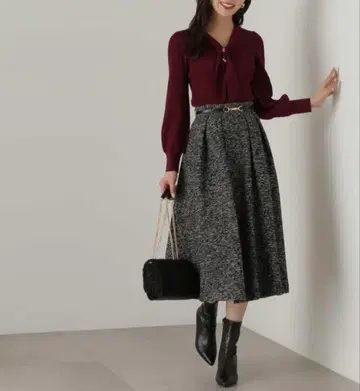 택 포함 새상품 프로포션 바디 드레싱 트위드 플레어 스커트