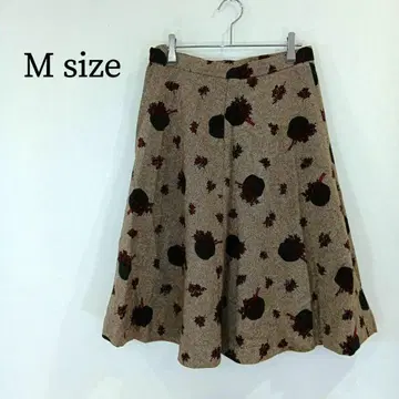 여성용 무릎 기장 플레어 스커트 A라인 로즈 패턴 베이지 M