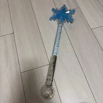 디즈니 리조트 공식 겨울왕국 안나 엘사 지팡이 빛나는 완구