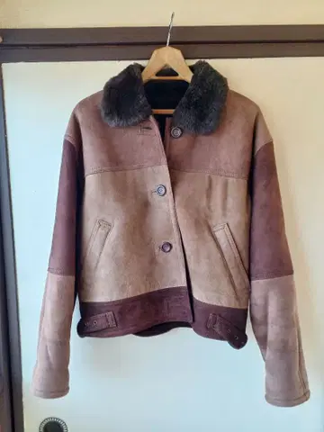 Vico 무스탕 코트 브라운 계열